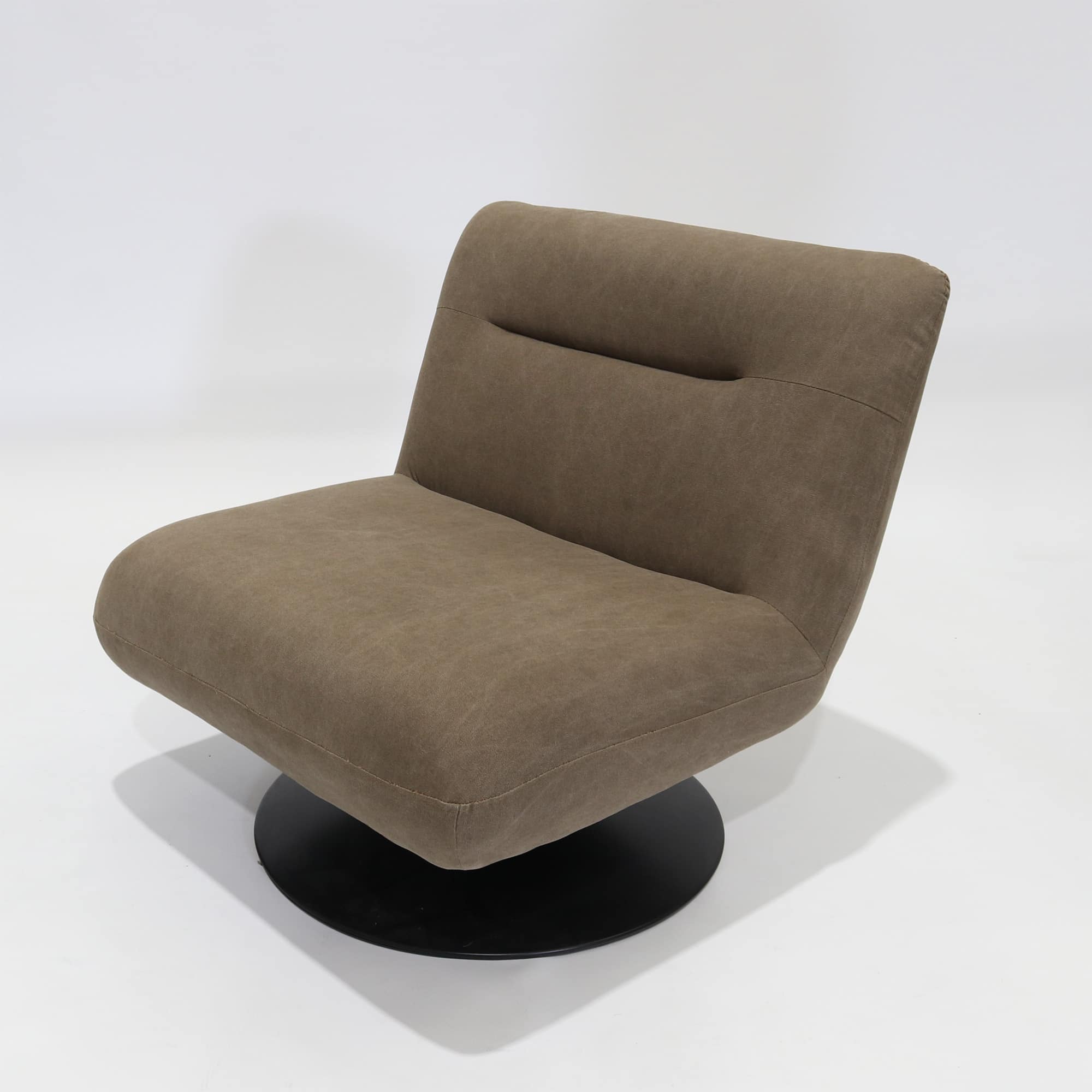 Phantom Swivel Club Chair Armchair | littleCOCO