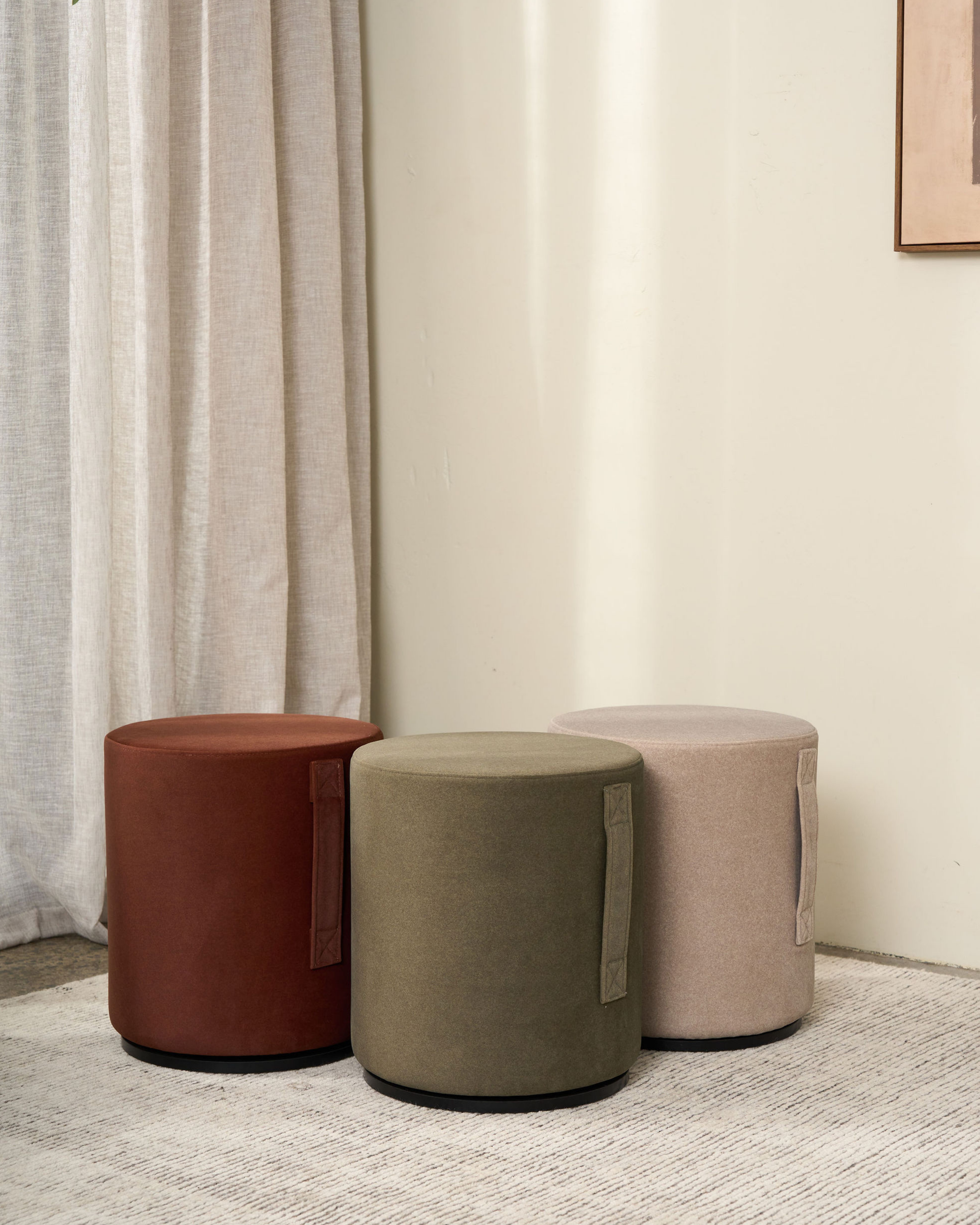 Mee Swivel Ottoman Ottoman | littleCOCO