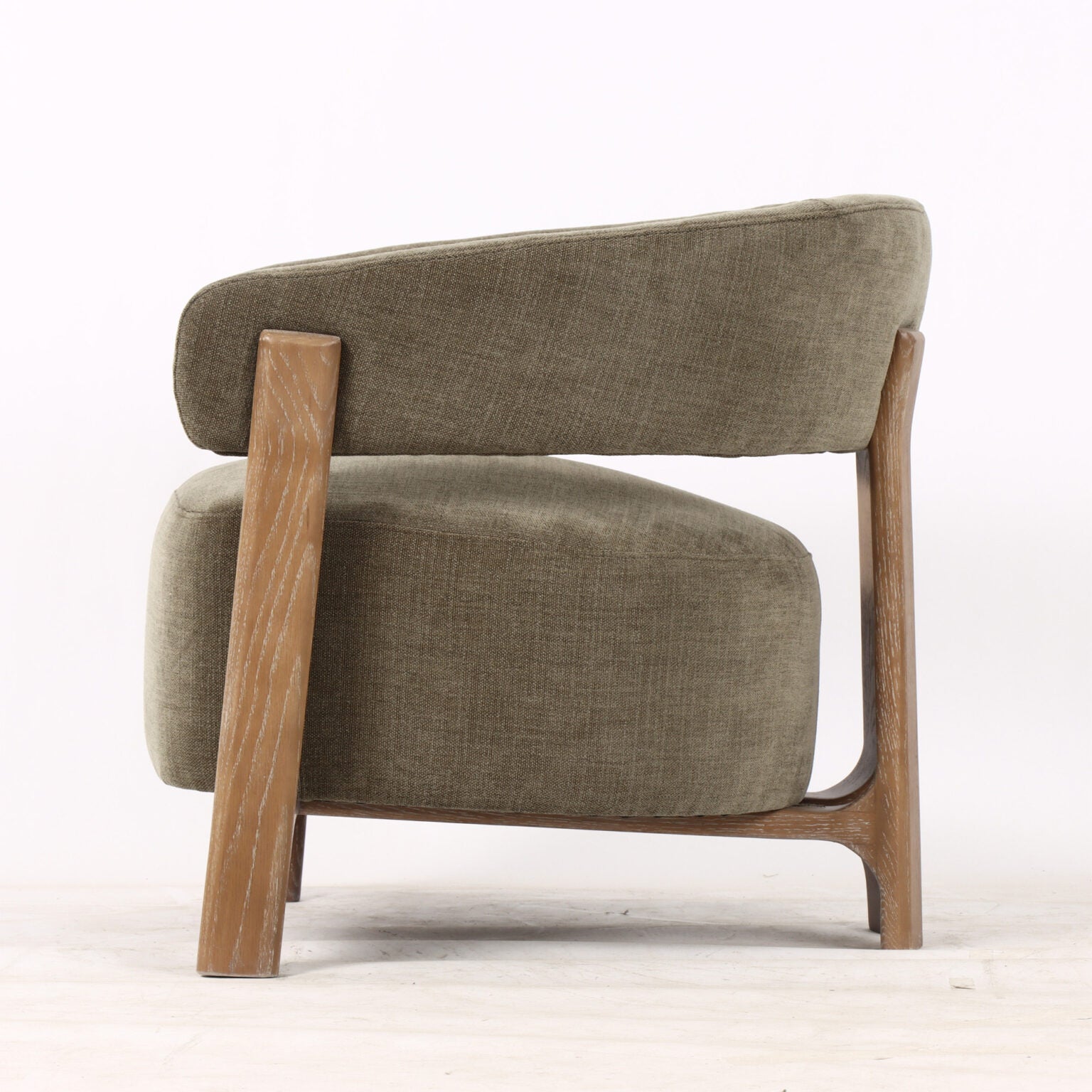 Arcus Lounge Chair-8